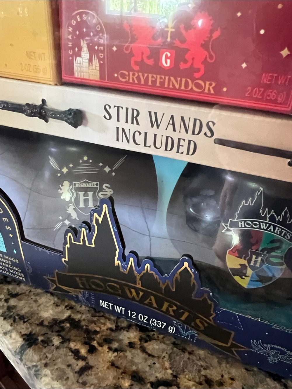 Hogwarts Color-Changing Cocoa Set - Picture 6 of 7